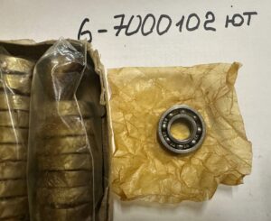 Подшипник 6-7000102ЮТ ЕТУ 100/3 производство 4 ГПЗ